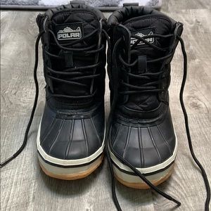 Polar snow boots